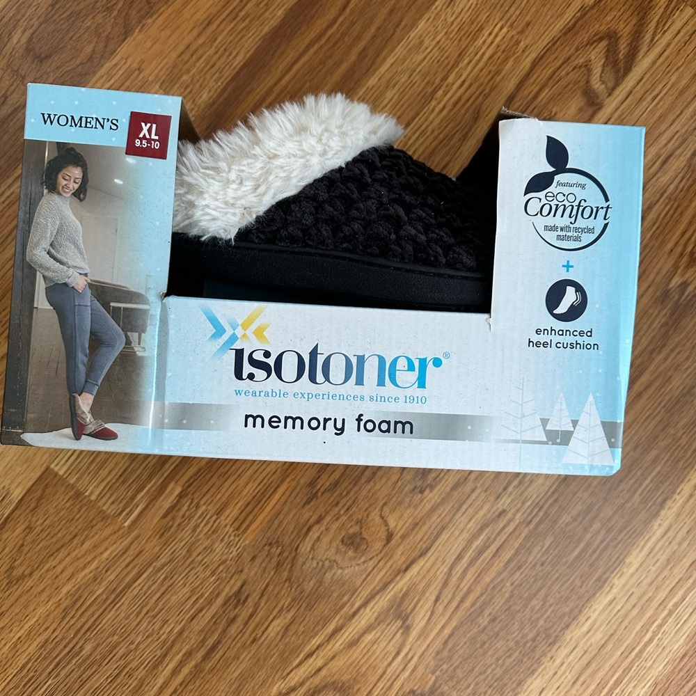 Isotoner Women's XL Slippers with Black and White Design